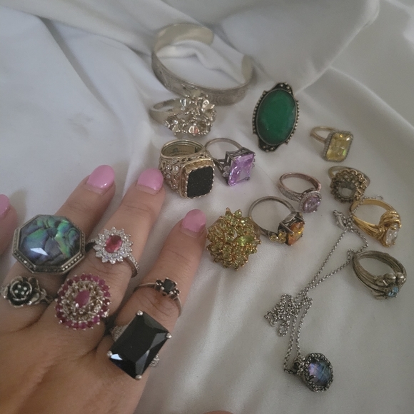 GREEN PERIDOT ring 5 3/4 - Picture 9 of 16